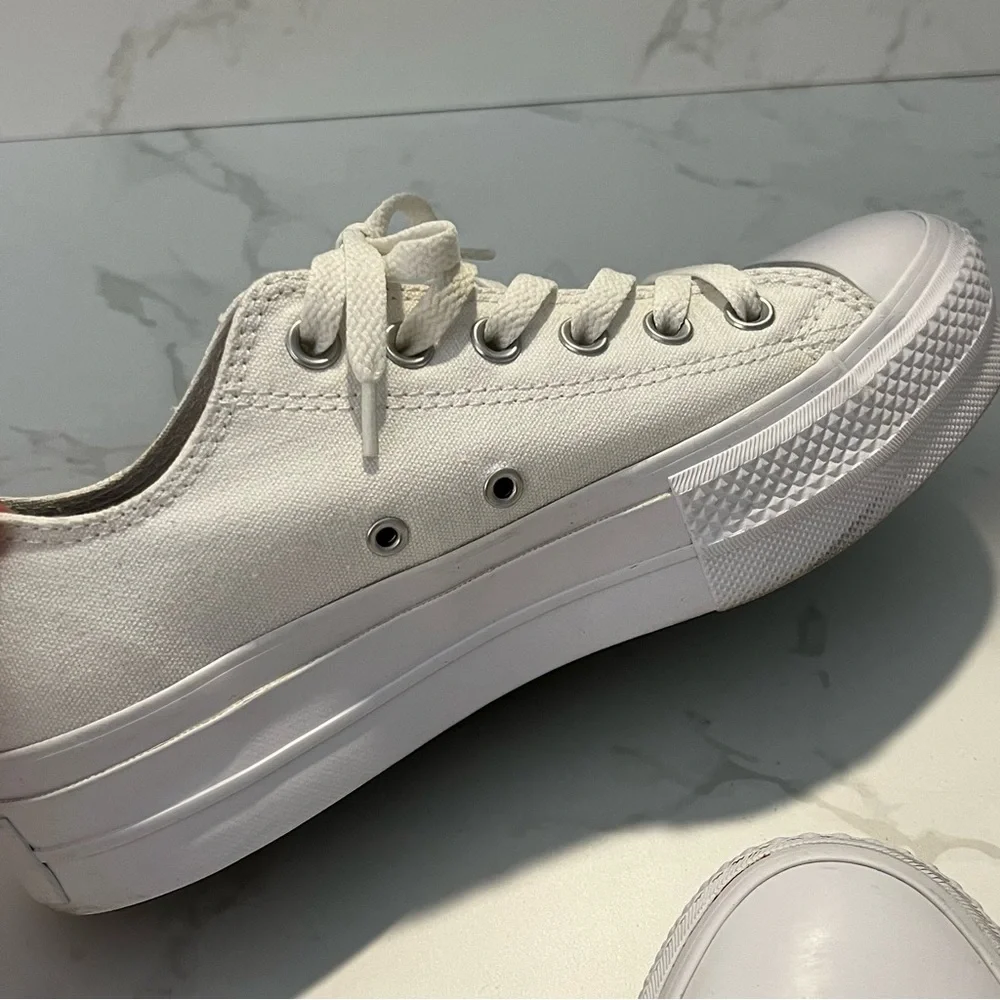 Converse Chuck Taylor All White Platform Shoes - Picture 9 of 14